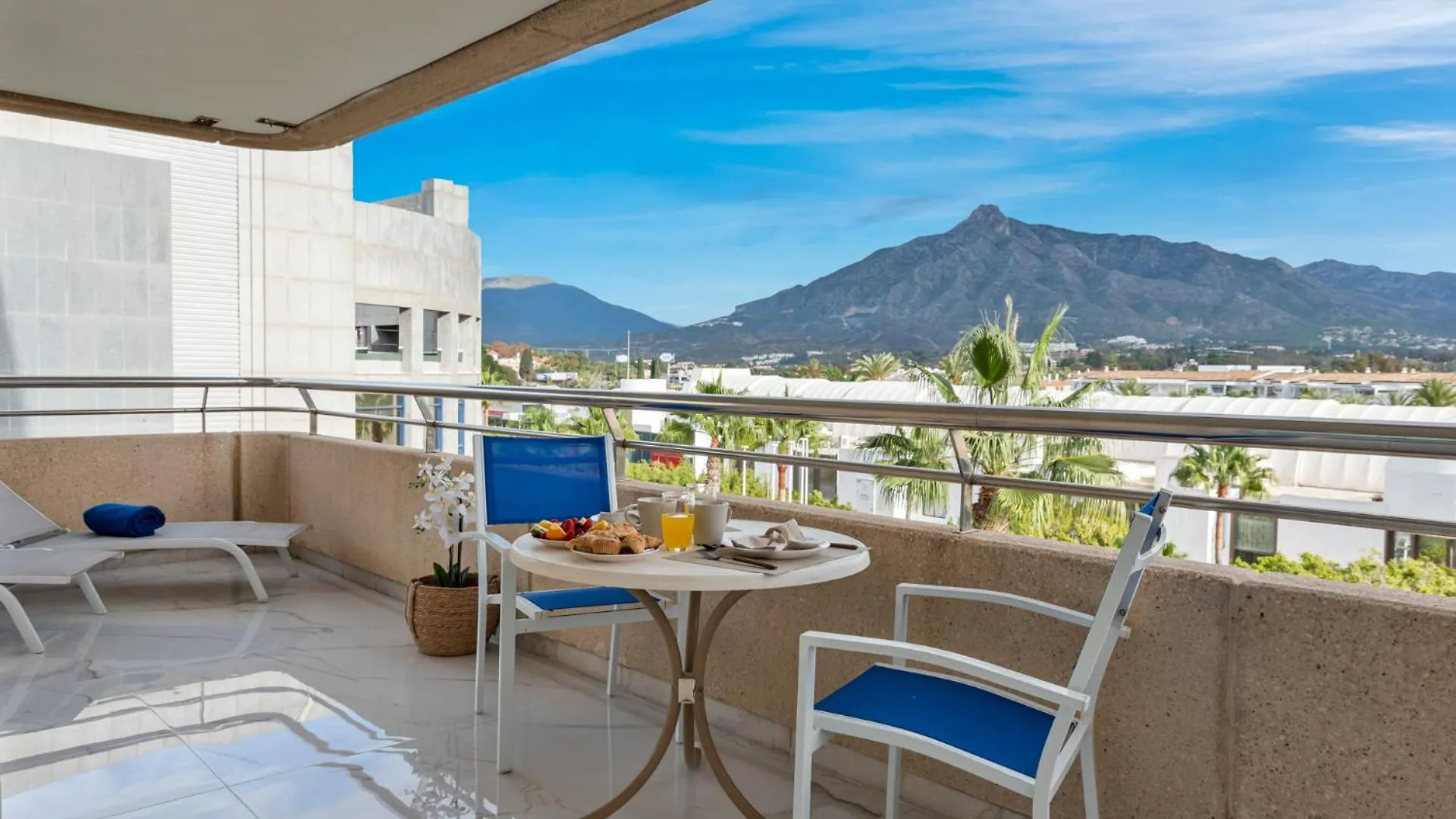 Vistas Al Mar En El Centro De Puerto Banus 3 4H Apartment Marbella